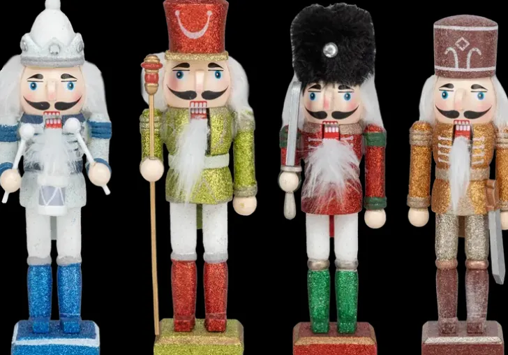 Poytakoriste Pahkinansarkija 18 Cm, Erilaisia